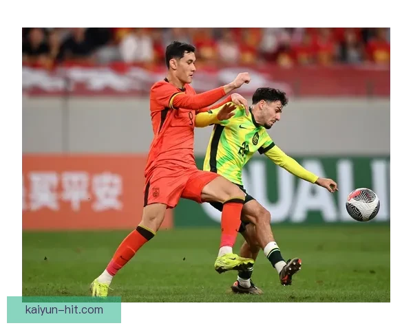 亚洲杯经典时刻值得关注，揭示历史与现状交融的足球魅力。